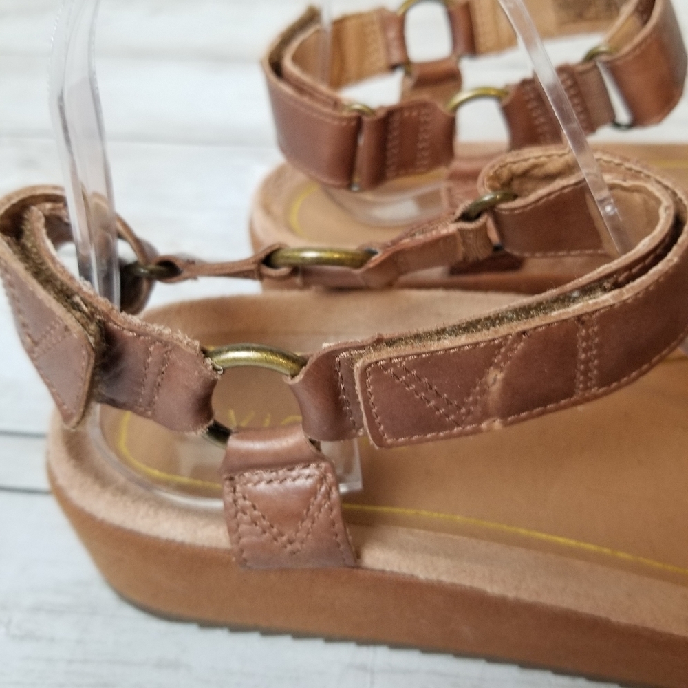 Vionic Kayan Leather Hook And Loop Platform Sanda… - image 6